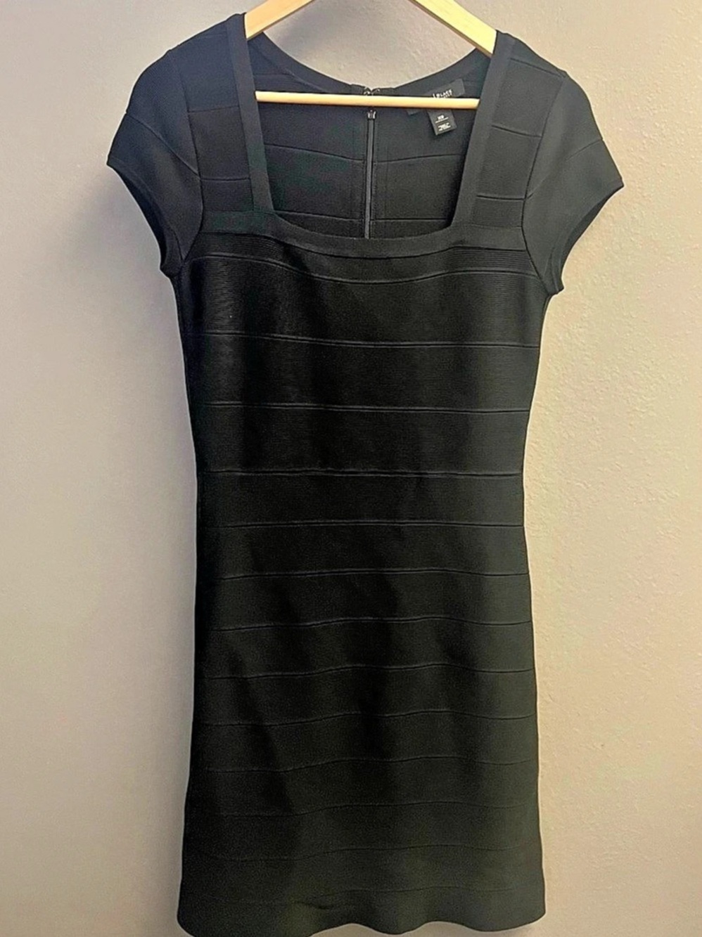 White House Black Market Black Dress Size XS Like New